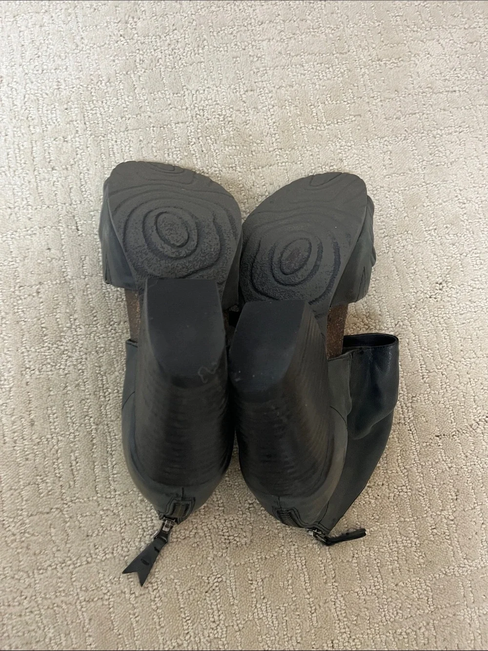 OTBT Black Open-Toe Wrap Heel Sandal Booties women’s size 10M
